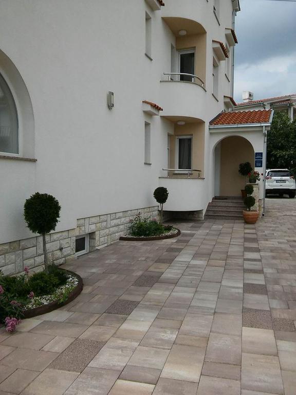 Garfild Guest House Novi Vinodolski Dış mekan fotoğraf